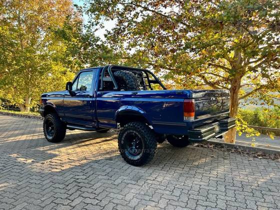 FORD F-1000 3.9 SUPER SÉRIE CS 8V DIESEL 2P MANUAL